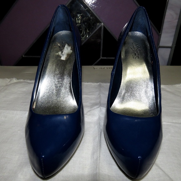 City Streets Heels - Picture 1 of 5